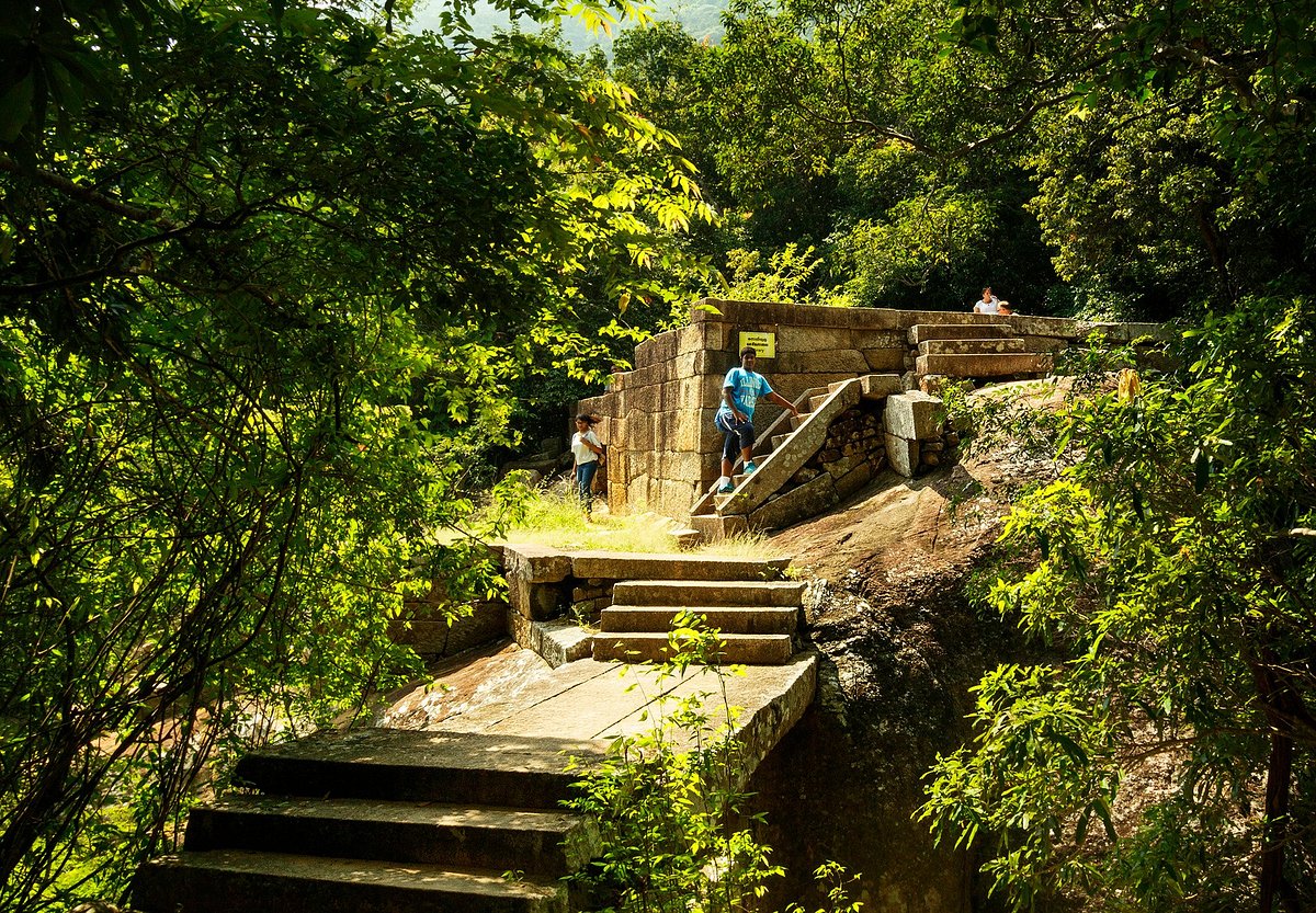 stone bridge 02 and library