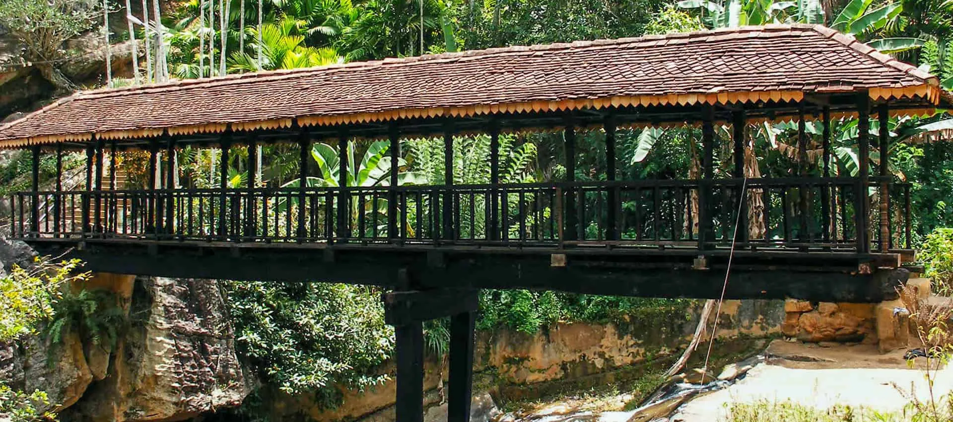 Bogoda Wooden Bridge header
